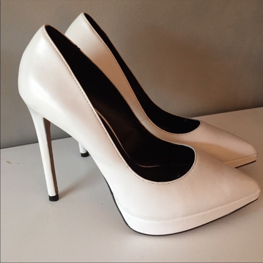 Re-posh white ALDO pumps